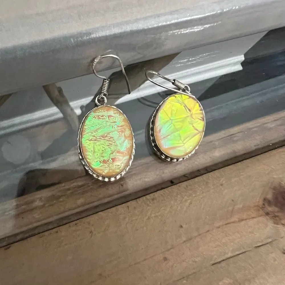 Women’s 925 silver moonlight  iridescent dangle earrings. Gorgeous.